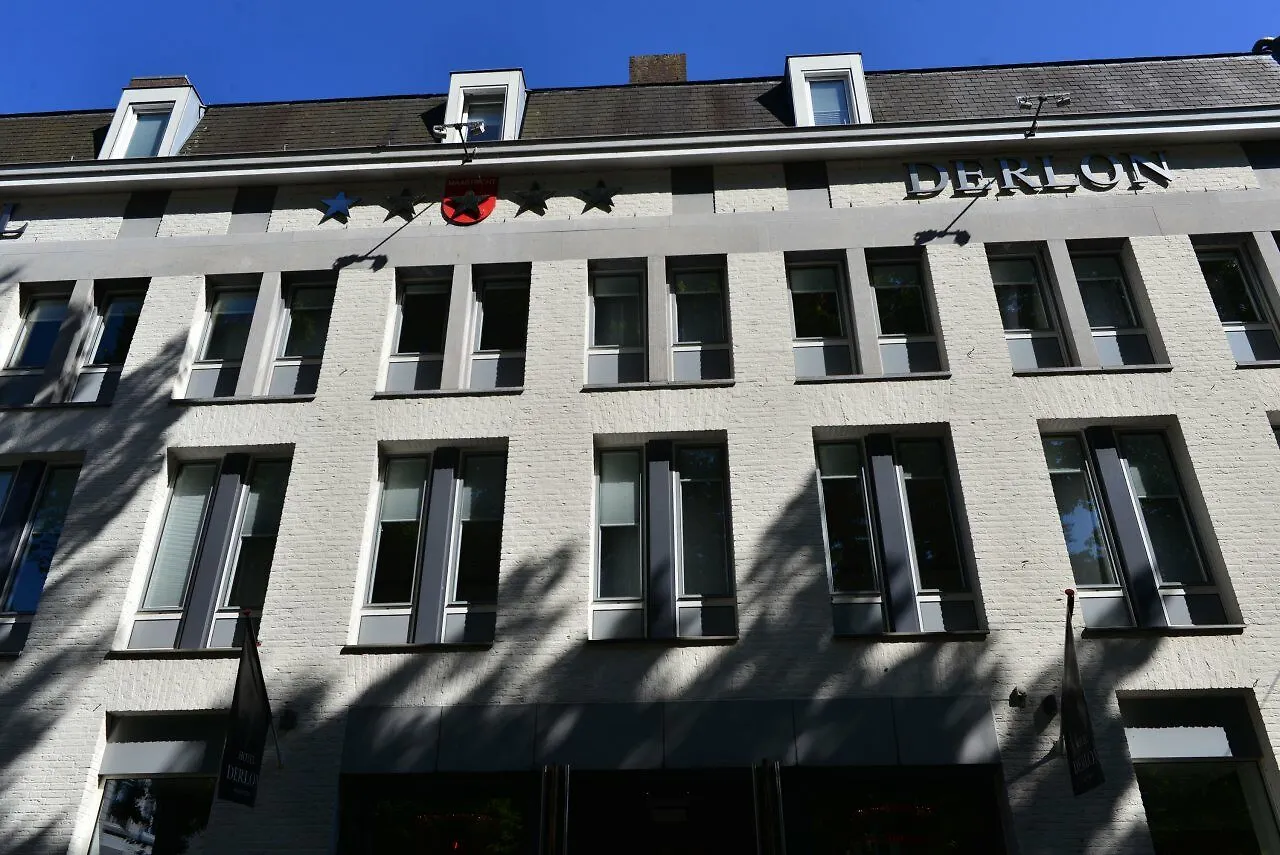 Derlon Hotel Maastricht 4*,